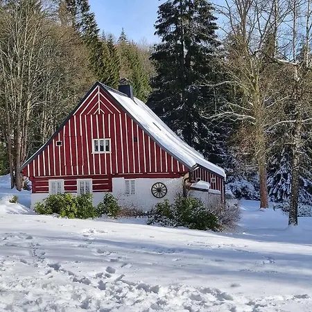 Enjoyharrachov - Atraktivni Slunne Certovka V Centru S Balkonem, Garazovym Parkovanim, Wifi-wlan, Ipad, Sat, Herni Konzoli, Netflix Zdarma A Nejkrasnejsim Vyhledem Na Certovu Horu S Arealem Skokanskych Mustku A Sjezdovku Jen 150m Od Lanovky Apartament Harrachov