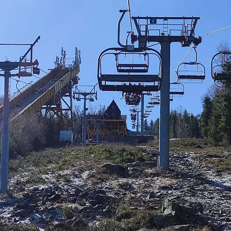 Enjoyharrachov - Atraktivni Slunne Certovka V Centru Harrachova S Garazovym Parkovanim, Wifi-wlan, Ipad, Sat, Herni Konzoli, Netflix Zdarma A Nejkrasnejsim Vyhledem Na Certovu Horu S Arealem Skokanskych Mustku A Sjezdovku Jen 150m Od Lanovky Lejlighed *