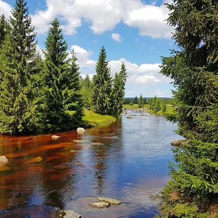 Enjoyharrachov - Atraktivni Slunne Certovka V Centru Harrachova S Garazovym Parkovanim, Wifi-wlan, Ipad, Sat, Herni Konzoli, Netflix Zdarma A Nejkrasnejsim Vyhledem Na Certovu Horu S Arealem Skokanskych Mustku A Sjezdovku Jen 150m Od Lanovky *