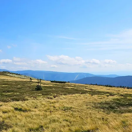 Enjoyharrachov - Atraktivni Slunne Certovka V Centru Harrachova S Garazovym Parkovanim, Wifi-wlan, Ipad, Sat, Herni Konzoli, Netflix Zdarma A Nejkrasnejsim Vyhledem Na Certovu Horu S Arealem Skokanskych Mustku A Sjezdovku Jen 150m Od Lanovky Διαμέρισμα Harrachov